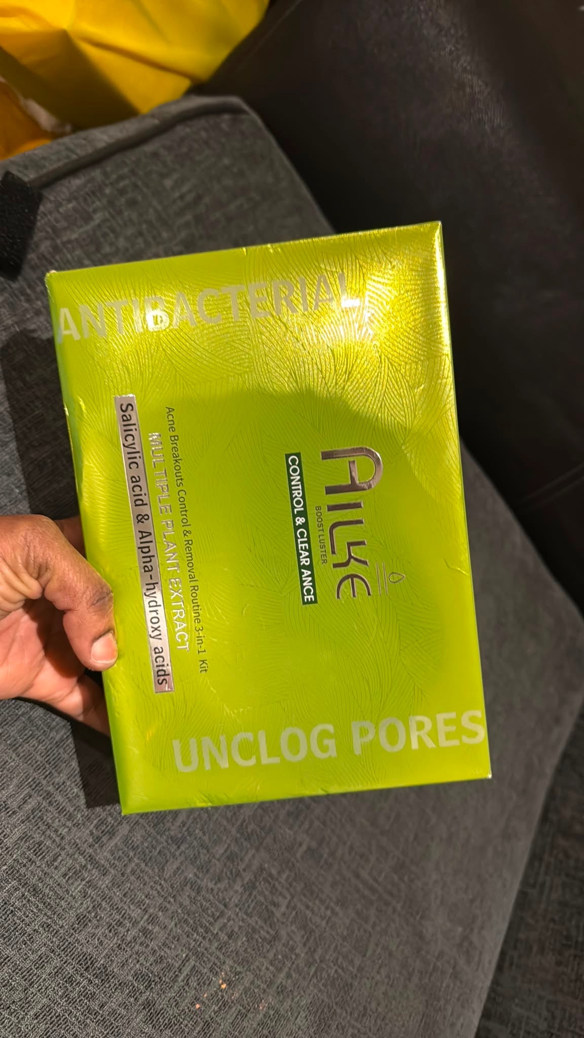 AILKE Boost Luster Acne Control 3-in-1 Kit
