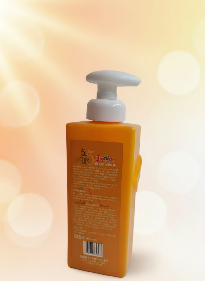 Medix 5.5 Junior Sweet Almond + Turmeric Glow